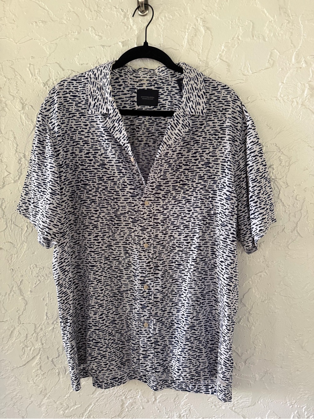 Scotch & Soda White and Navy Short-Sleeve Button-Down Shirt
